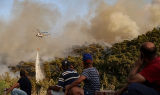 Турция е в пламъци! Чуждестранни лидери предлагат помощ заради мащабните горски пожари (ВИДЕО)