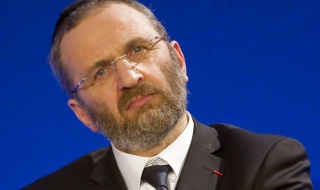 Главният равин на Франция в оставка, защото бил плагиат