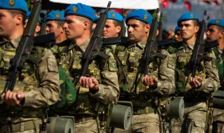 Турция подкрепя решението на НАТО да увеличи разходите си за отбрана 