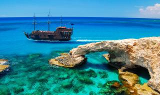 Средиземноморски остров отвори хотелите и музеите