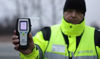 Задържаният с над 4,28 промила шофьор е имал 14 фиша