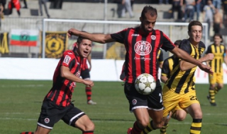 Новият Локомотив (София) започна с гръмкото 14:1