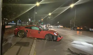 Porsche катастрофира тежко в Студентски град ВИДЕО