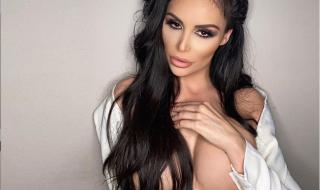 Моника Валериева с 2 кг силикон по себе си