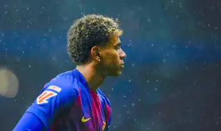 Ламин Ямал спря лайв от съблекалнята: О, не, това не трябва да се вижда