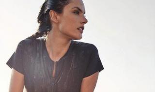 Сексапилната Алесандра Амброзио показа СНИМКИ от горещата си ваканция