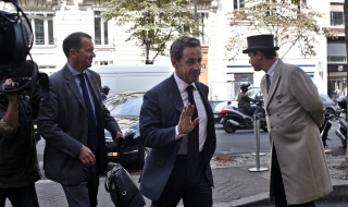 Саркози обяви, че се завръща в политиката