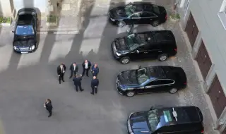 Депутатите в комисията по вътрешна сигурност прехвърлиха коли на НСО на президента