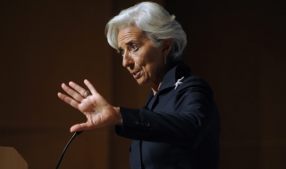Лагард: МВФ ще намали прогнозите си за растеж