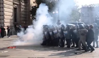 Сериозни сблъсъци между полиция и протестиращи в Торино