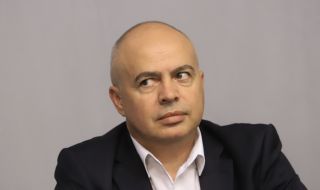 Свиленски: "Партиите на протеста" искат Борисов да продължи да управлява