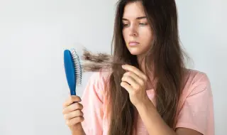 Блогърка сподели своето силно домашно средство в борбата с косопада (ВИДЕО)
