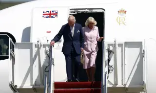 Крал Чарлз III и съпругата му на визита в САЩ след стрелбата във Вашингтон