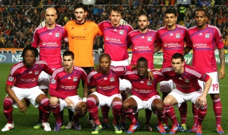 Играчите на Лион със специален 3D екип