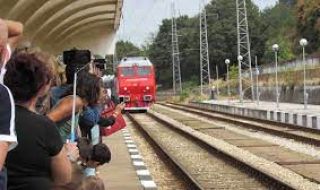 Политическите спорове забавиха строежа на жп линията Скопие-София