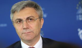 Карадайъ: Личното его и безотговорността удължават кризата