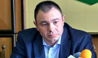 Няма министър или главен секретар, които да разбират от тактически действия?!