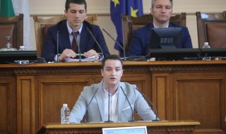 Божанков: Статистиката доказва, че “Възраждане“ гласуват заедно с ГЕРБ и ДПС