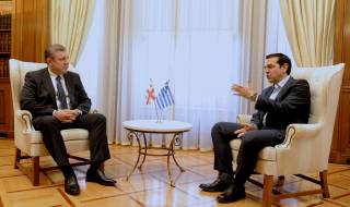 Ципрас бие камбаната за Гърция