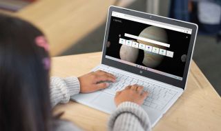 Microsoft представи лаптоп и операционна система за ученици