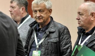 Крушарски се закани на Бербатов и обеща да оправи футбола за 12 месеца:  Викаха ми селянин, а сега ми целуват ръка