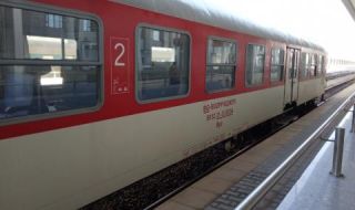 Бой между пътници във влак на БДЖ, издирват нападателя