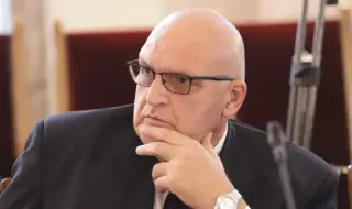 Николай Брънзалов: Възможно е лечебните заведения да изпаднат в неплатежоспособност