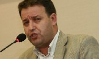 Кольо Делев, застраховател: По-скъпа "Гражданска отговорност" за участниците в ПТП