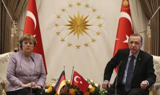 Меркел: Няма да отговоря на турските провокации