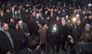 Народът се събужда, смятат протестиращите против управляващите