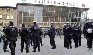 Неадекватна полиция срещу бежанците в Кьолн