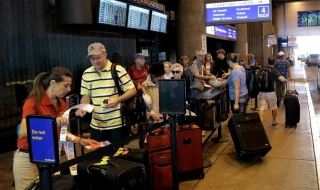 Отмениха всички полети на германско летище