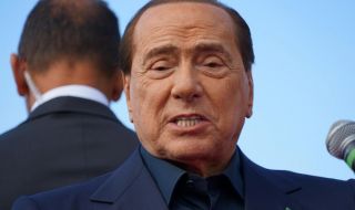 Отбой: Берлускони се отказа от битката за президент