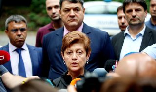 Трима охранители са били с Алексей Петров при фаталната стрелба. Екзекуцията е била в гориста местност  