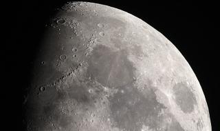 НАСА показа вълшебни и невиждани досега кадри от Луната (ВИДЕО)