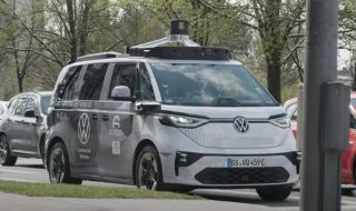 Volkswagen тества автономни автомобили по улиците на Мюнхен (ВИДЕО)