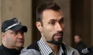 Близки на Евгения, чието тяло беше открито в куфар, се събират на протест