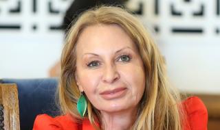 Беновска се хвали: Тръмп попитал коя съм