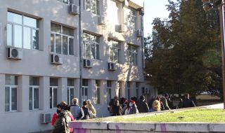 Онкоболни са притеснени заради новите COVID зони в болниците