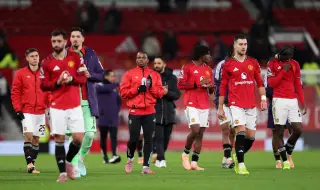 Шефовете на Ман Юнайтед искат среща и отговори от шефа на съдиите