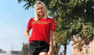 Руска гимнастичка провокира феновете си със секси фотос и любопитно послание (СНИМКА)