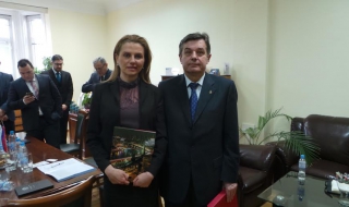 Русия има интерес за смесени предприятия и оранжерии с български фирми