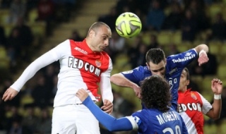 Борнемут поиска Бербатов