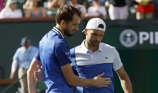 Григор Димитров срещу Даниил Медведев във втори кръг на Мастърс 1000 в Париж