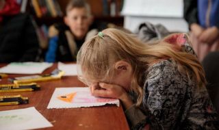 Руснаците активно промиват мозъците на украинските деца