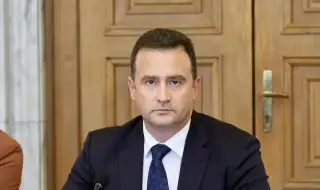 Жечо Станков: Имаме за 6 месеца бензин, за 4 месеца дизел и за 2 месеца самолетно гориво
