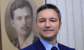 Първа оставка на шеф в БСП