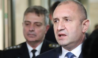 Радев доволен от въоръжените сили 