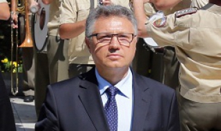 Шаламанов: Няма да допуснем сътресения в службите