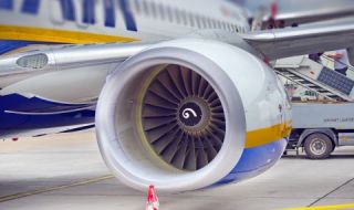 Български гражданин е бил на борда на отклонения в Минск самолет